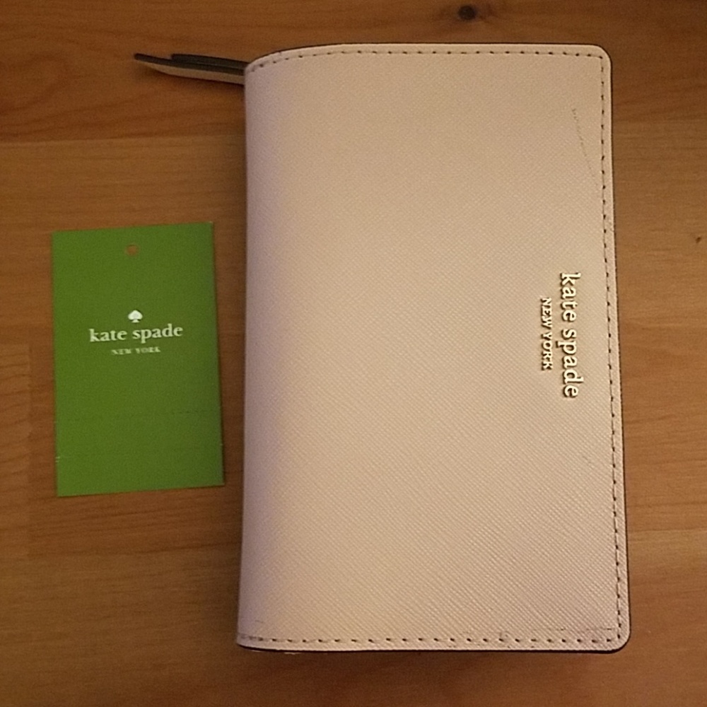 Kate spade medium bifold wallet